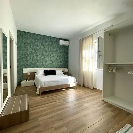 Soleluna Oda ve Kahvaltı 4*